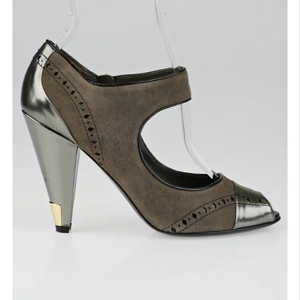 LOUIS VUITTONGrey Suede Mia Strap Pumps Size 9/9.5/40